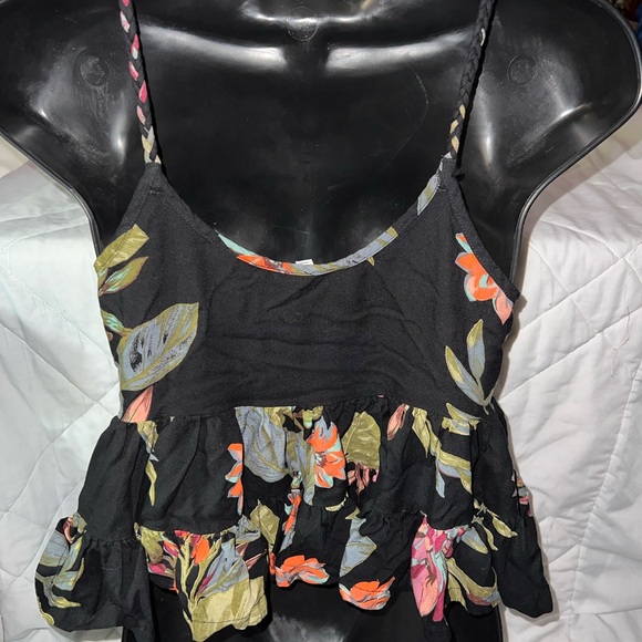 Patrons of Peace Smocked Cropped Tank Top - Picture 4 of 10